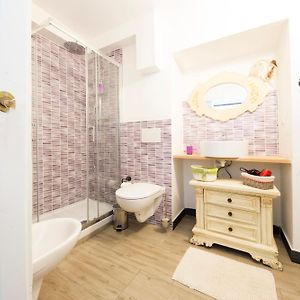 Double Room Private External Bathroom